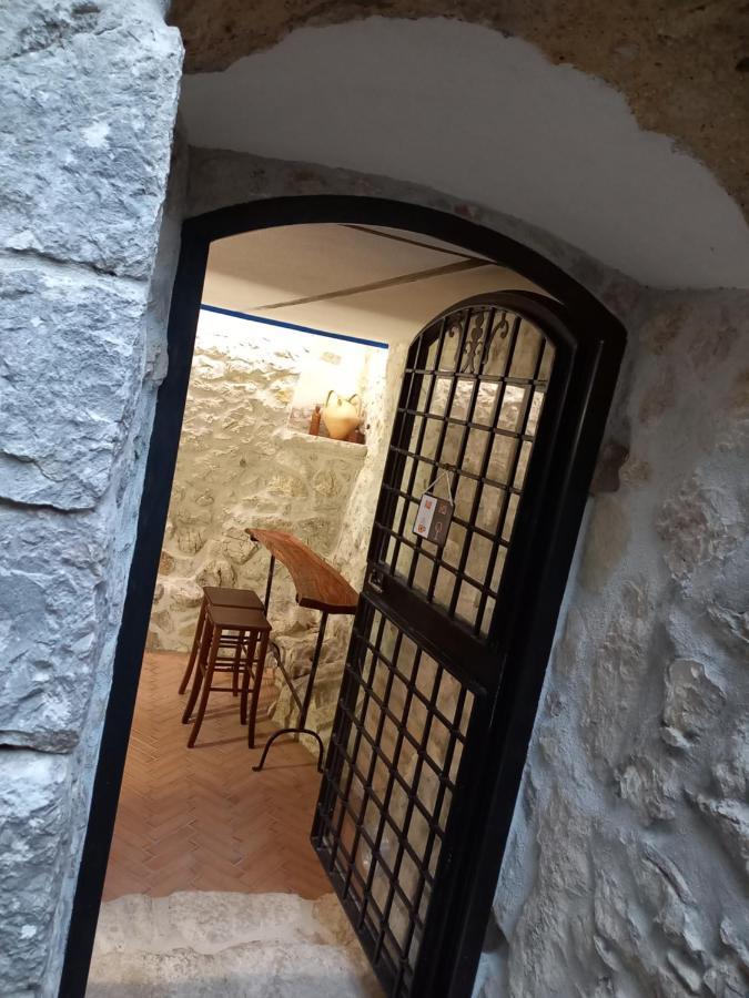 Casa Vacanze "Pietra Viva" Castelnuovo Parano Екстериор снимка