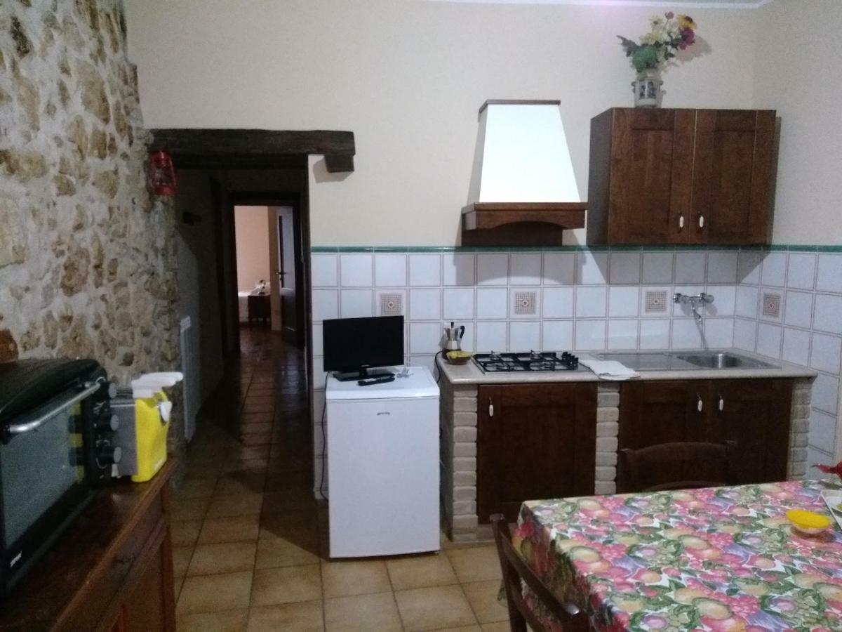 Casa Vacanze "Pietra Viva" Castelnuovo Parano Екстериор снимка